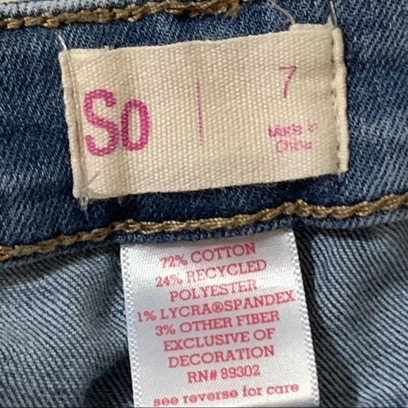 SO Trendy Distressed Lace Fringe Hem Denim Jeans Cutoffs. Size 7 Girls - Picture 4 of 10